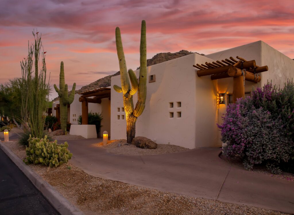 Arizona-Resort-Cactus-Sunset